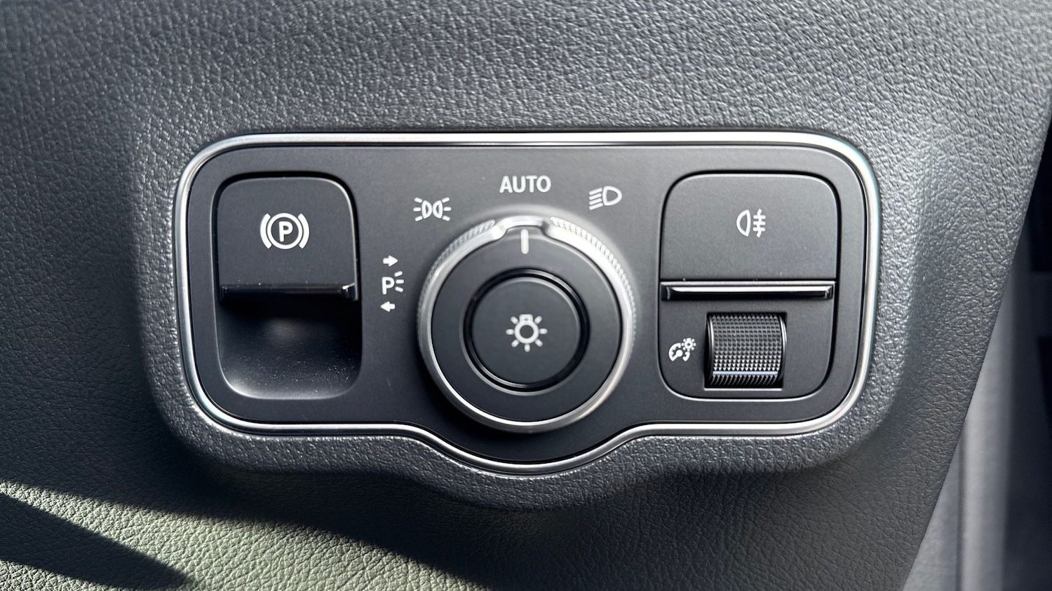 Used Mercedes-Benz EQA 2024 for sale - 77605330: Photo 37