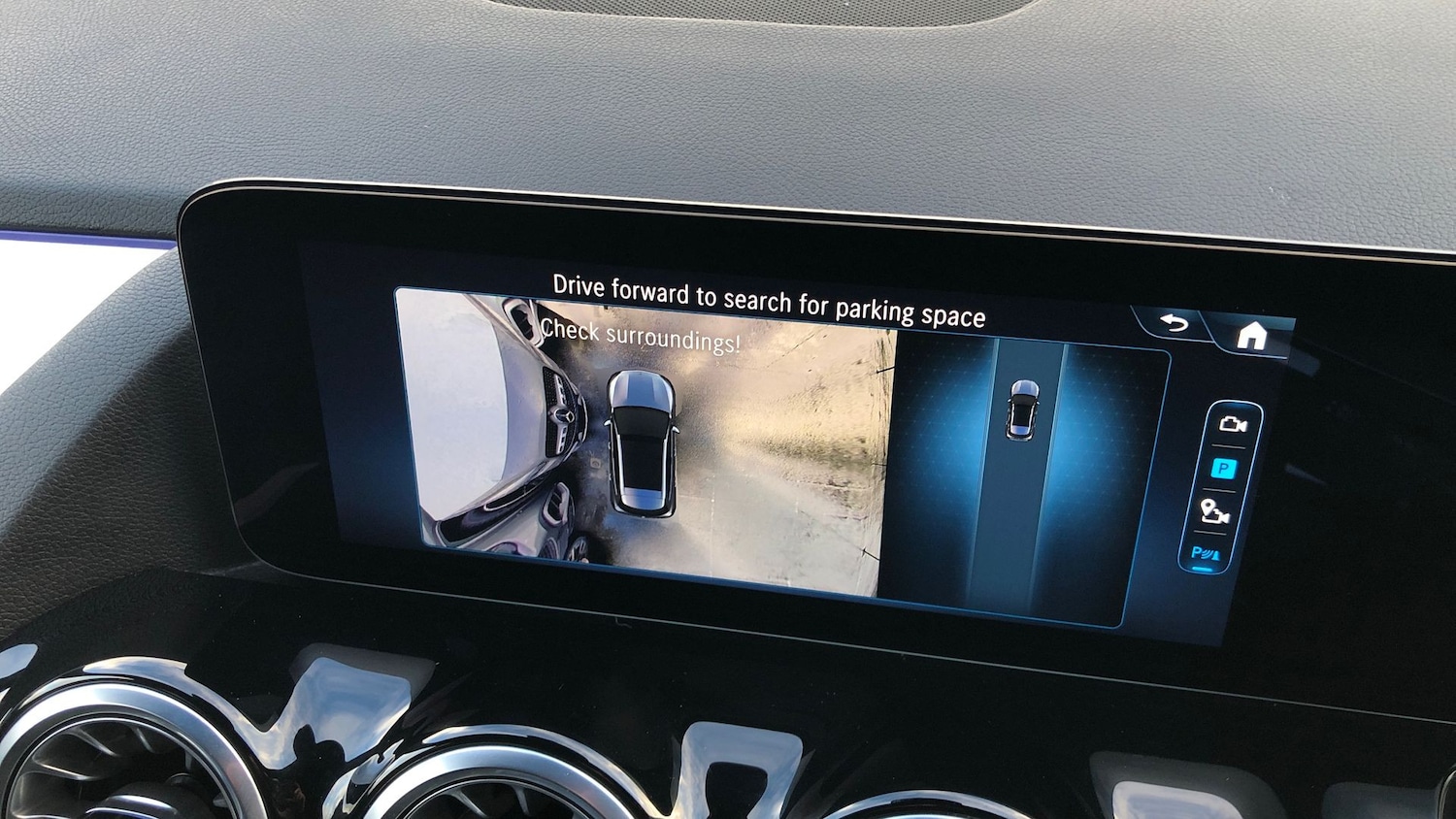 Used Mercedes-Benz GLA 2024 for sale - 77605367: Photo 29