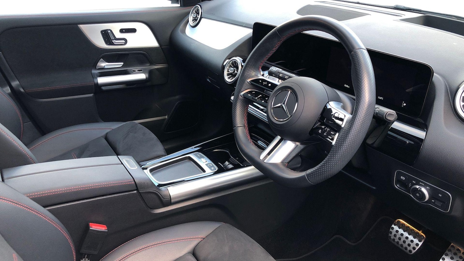 Used Mercedes-Benz GLA 2024 for sale - 77605367: Photo 3