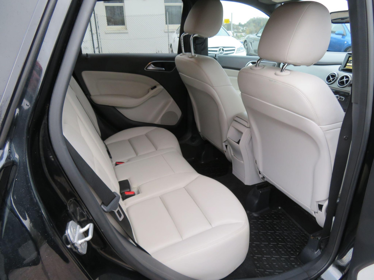 Used Mercedes-Benz B Class 2012 for sale - 76913851: Photo 10