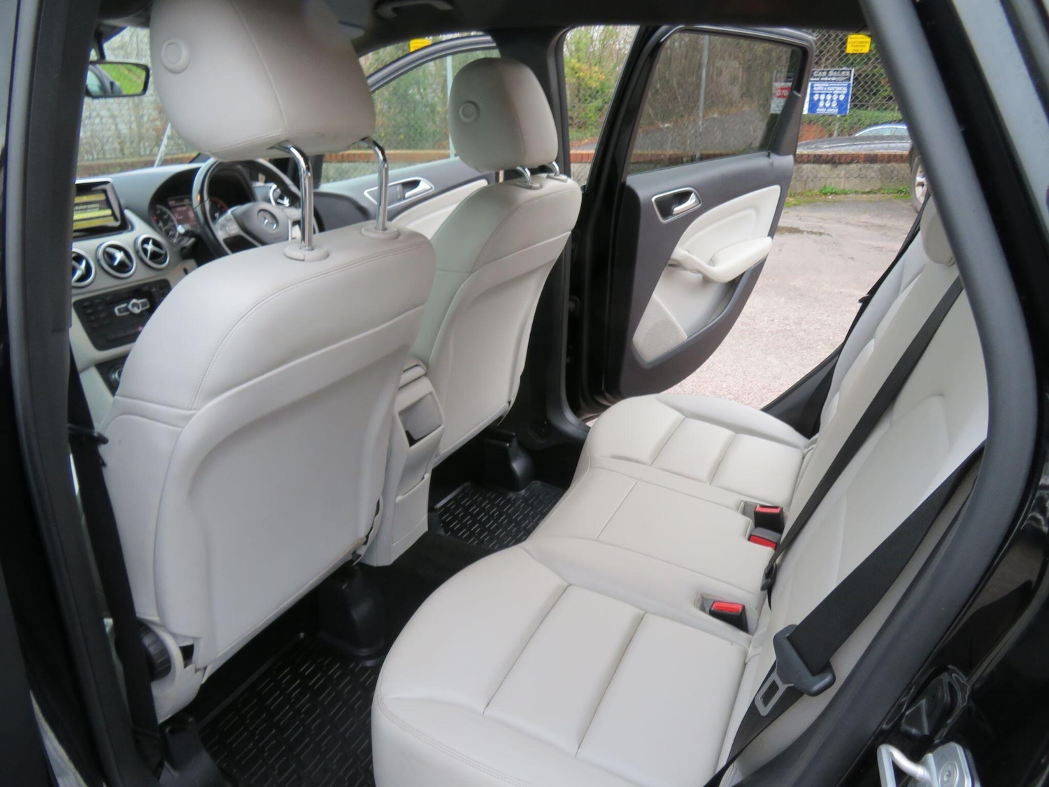 Used Mercedes-Benz B Class 2012 for sale - 76913851: Photo 13