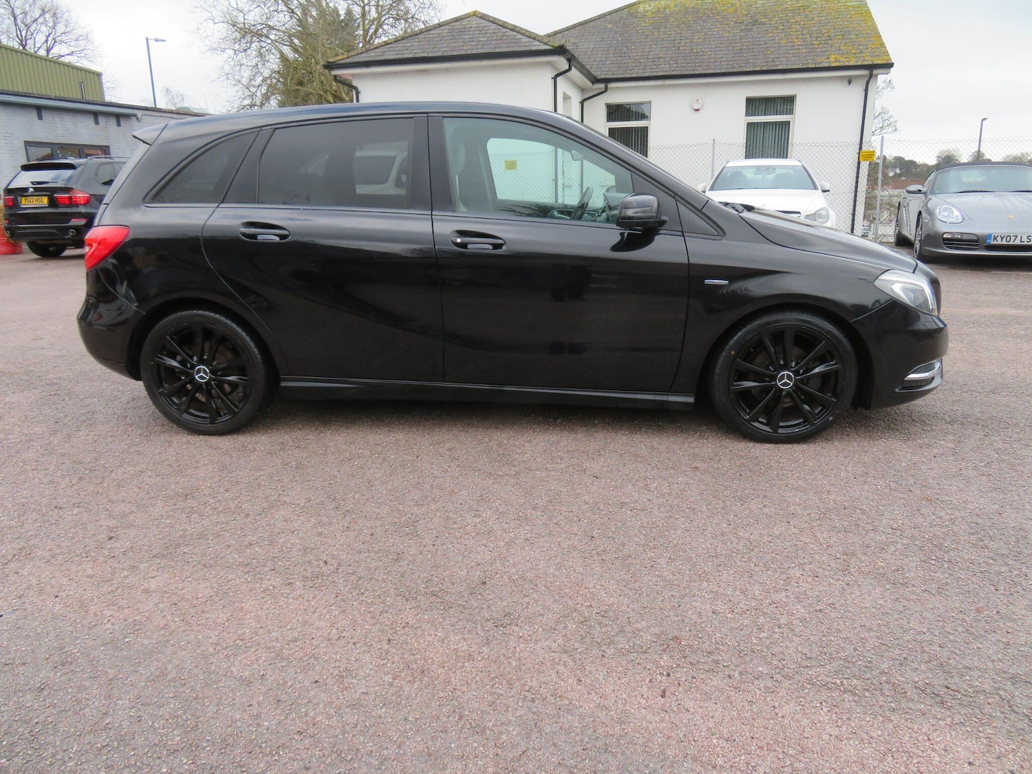 Used Mercedes-Benz B Class 2012 for sale - 76913851: Photo 2