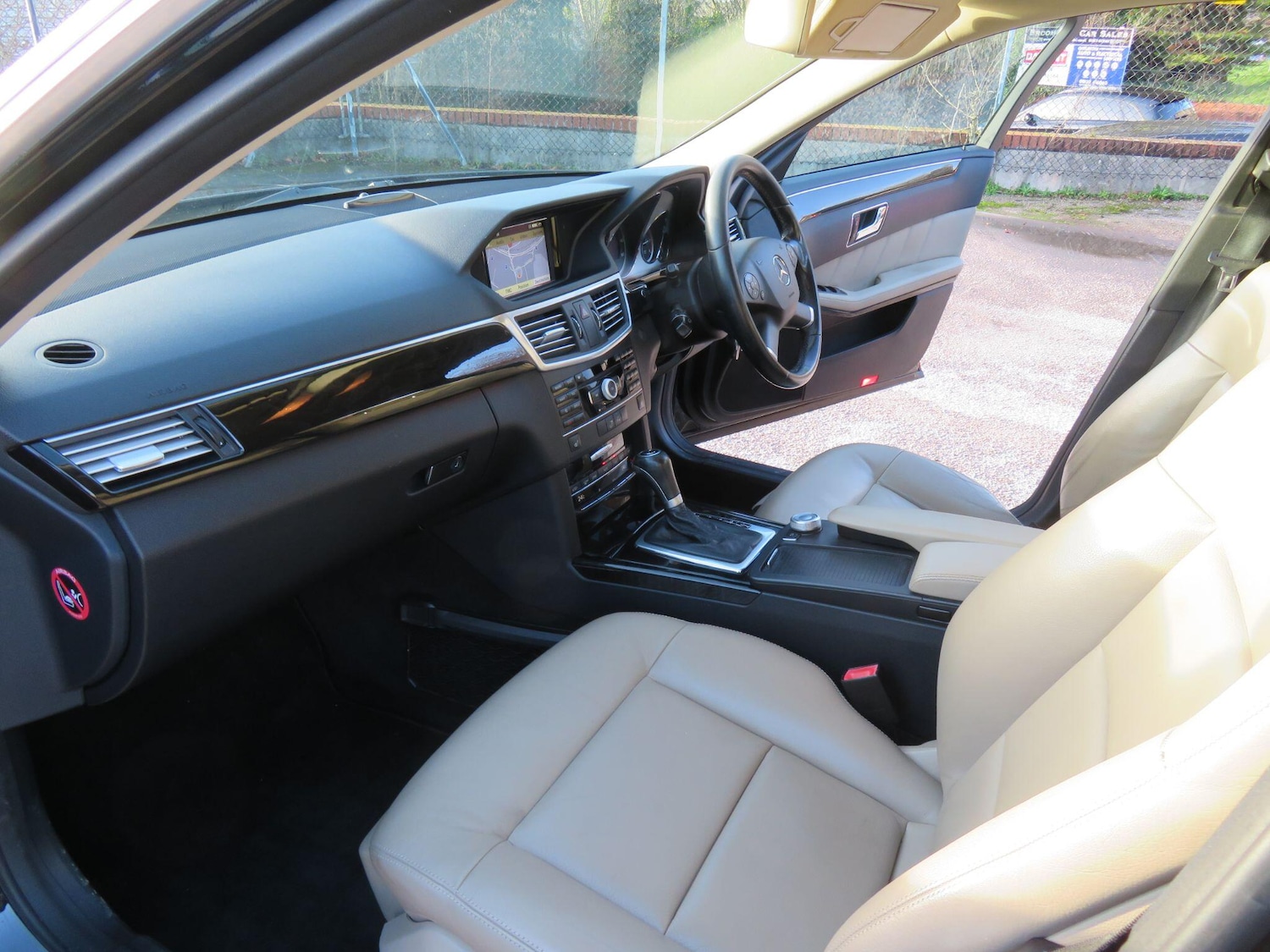 Used Mercedes-Benz E Class 2010 for sale - 77016153: Photo 13