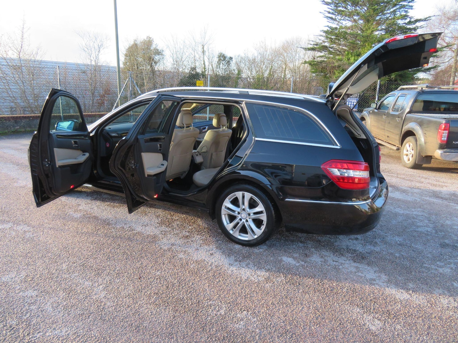 Used Mercedes-Benz E Class 2010 for sale - 77016153: Photo 15