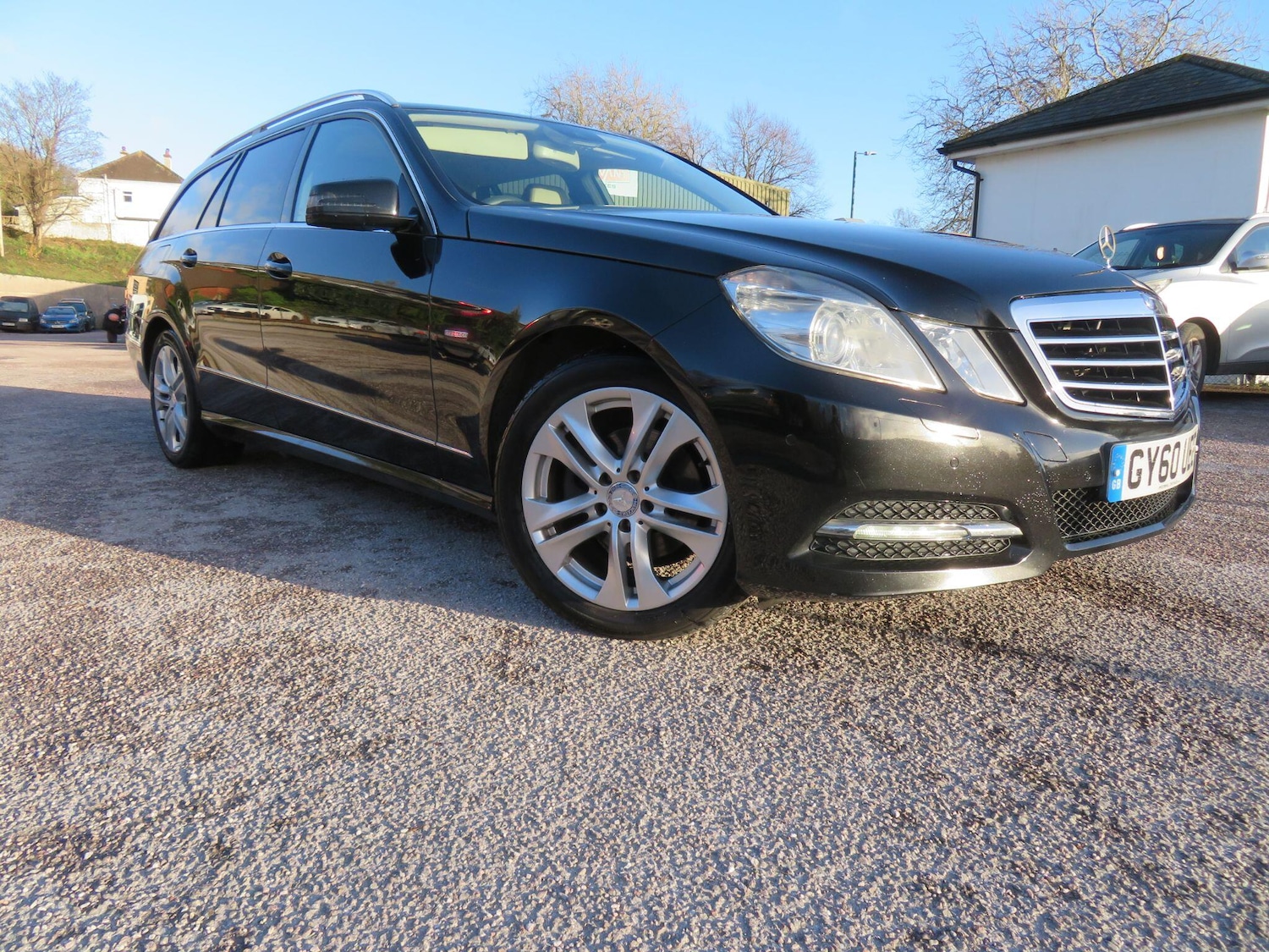 Used Mercedes-Benz E Class 2010 for sale - 77016153: Photo 3