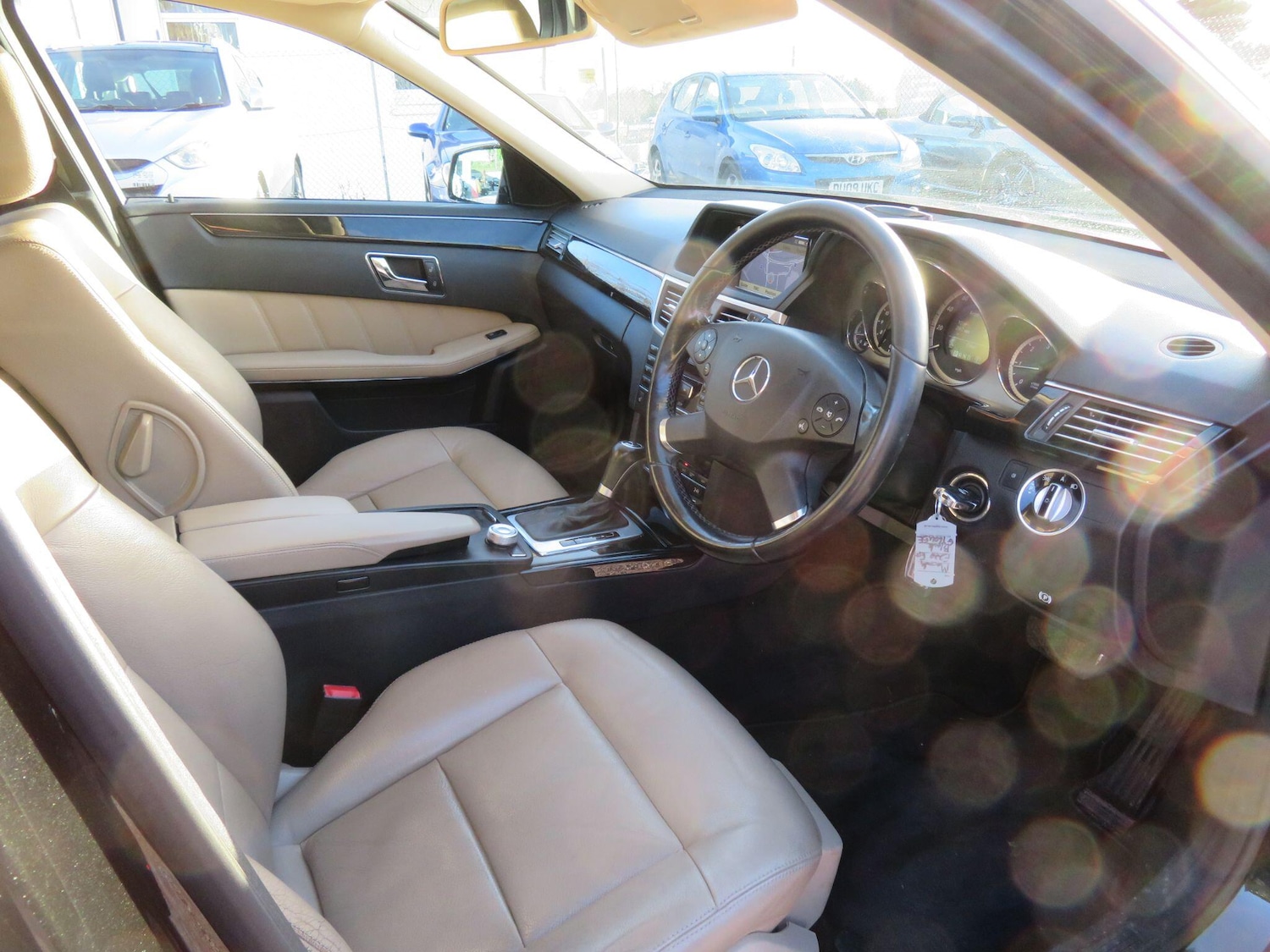 Used Mercedes-Benz E Class 2010 for sale - 77016153: Photo 9