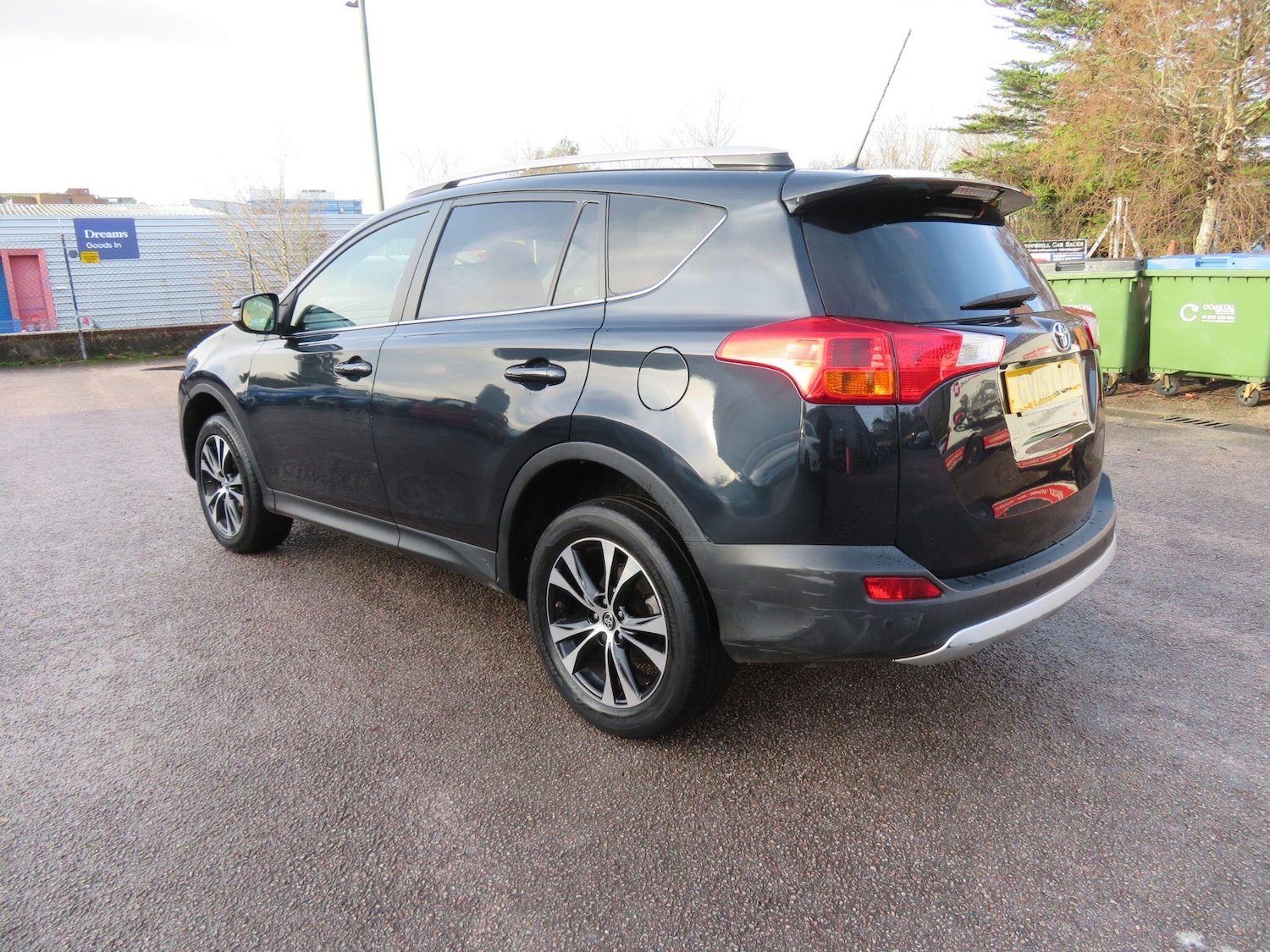 Used Toyota RAV4 2015 for sale - 76965132: Photo 6