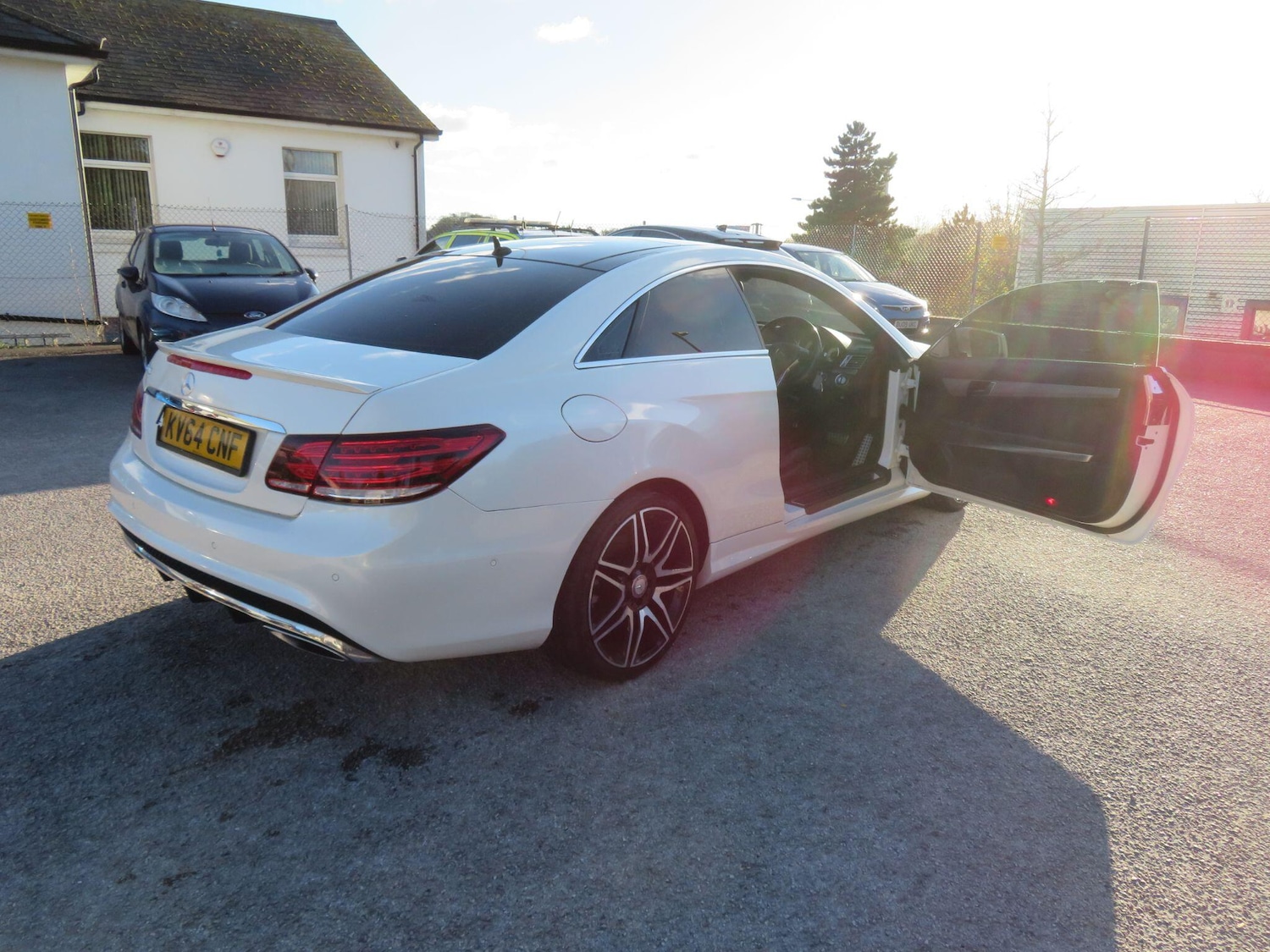 Used Mercedes-Benz E Class 2014 for sale - 76993885: Photo 15