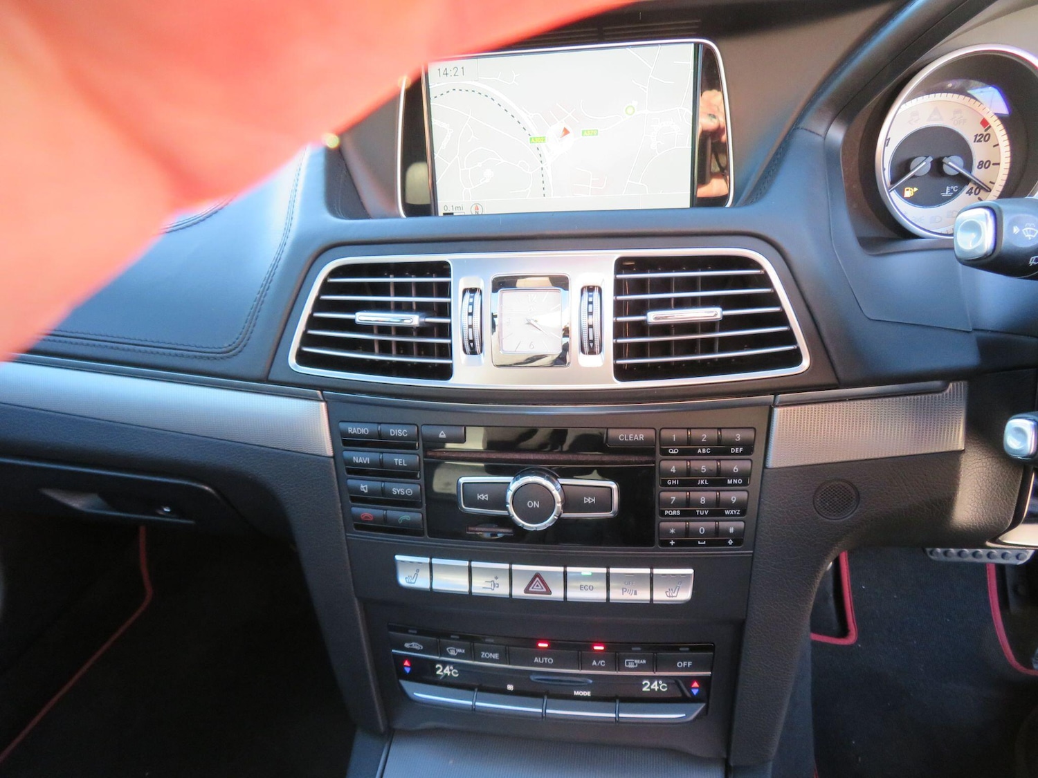 Used Mercedes-Benz E Class 2014 for sale - 76993885: Photo 17