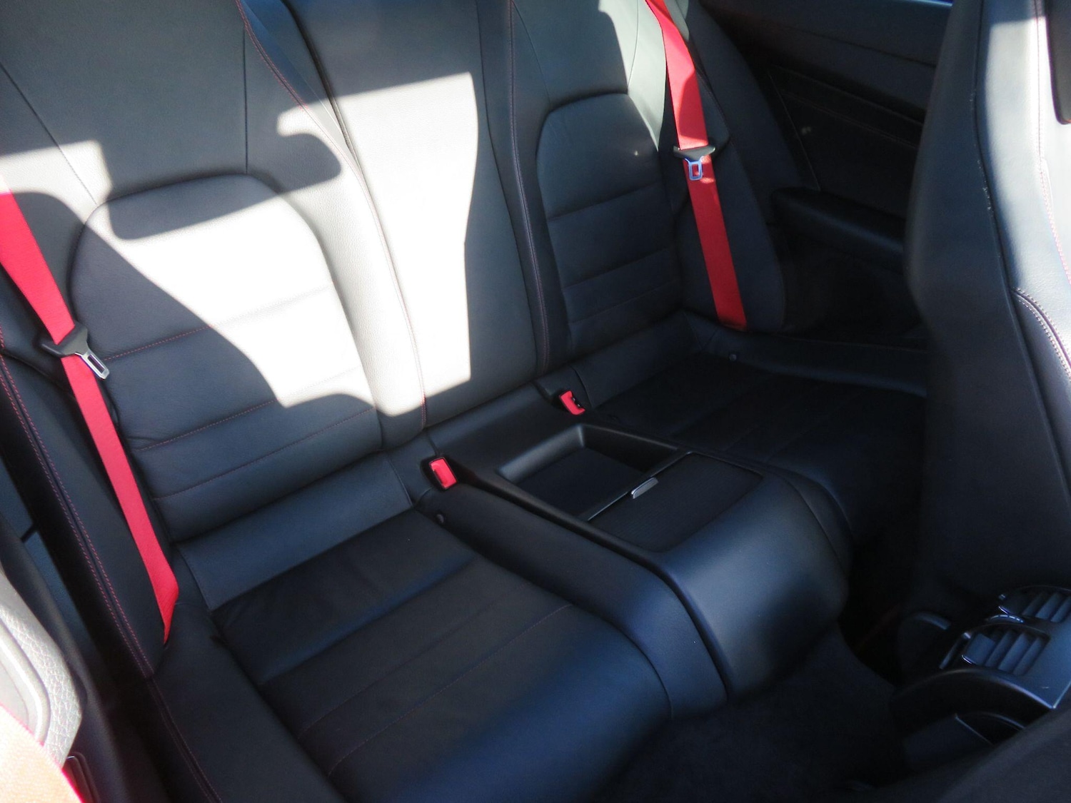 Used Mercedes-Benz E Class 2014 for sale - 76633479: Photo 10