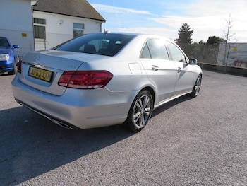 Used Mercedes-Benz E-Class 2013 for sale - 76137742: Photo 4
