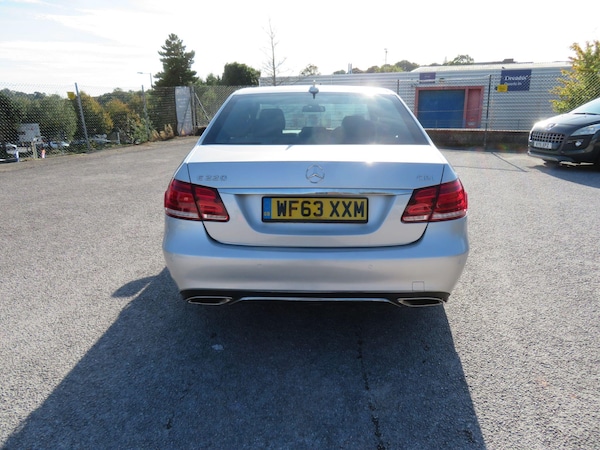 Used Mercedes-Benz E-Class 2013 for sale - 76137742: Photo 6