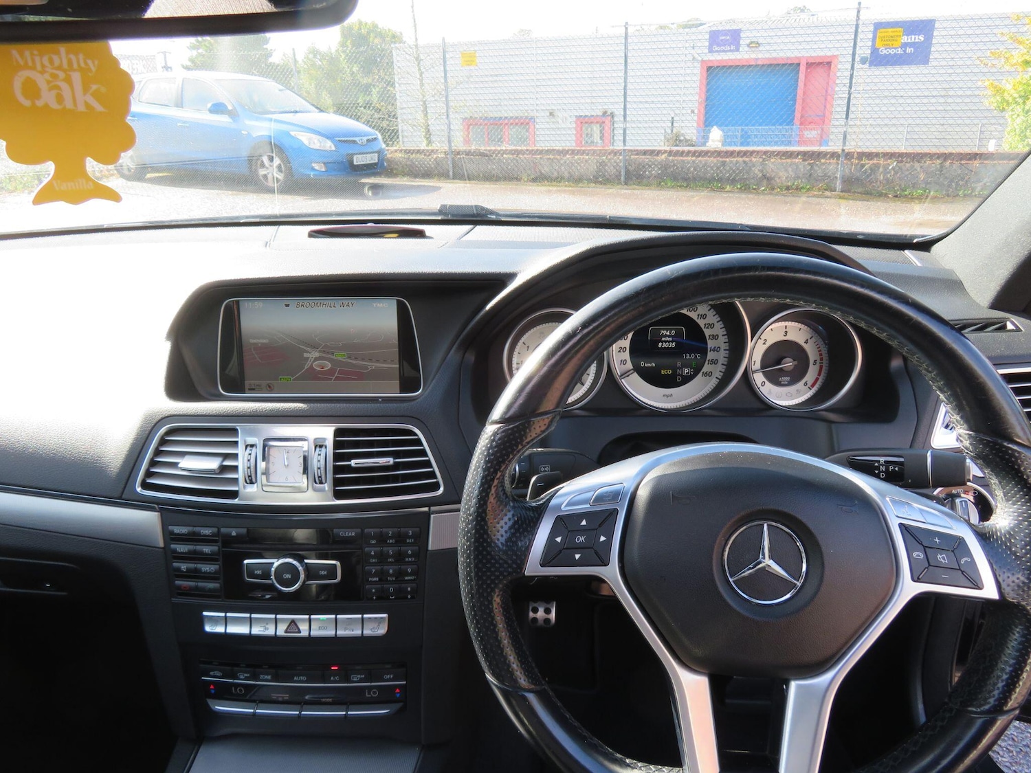 Used Mercedes-Benz E Class 2014 for sale - 76175033: Photo 11
