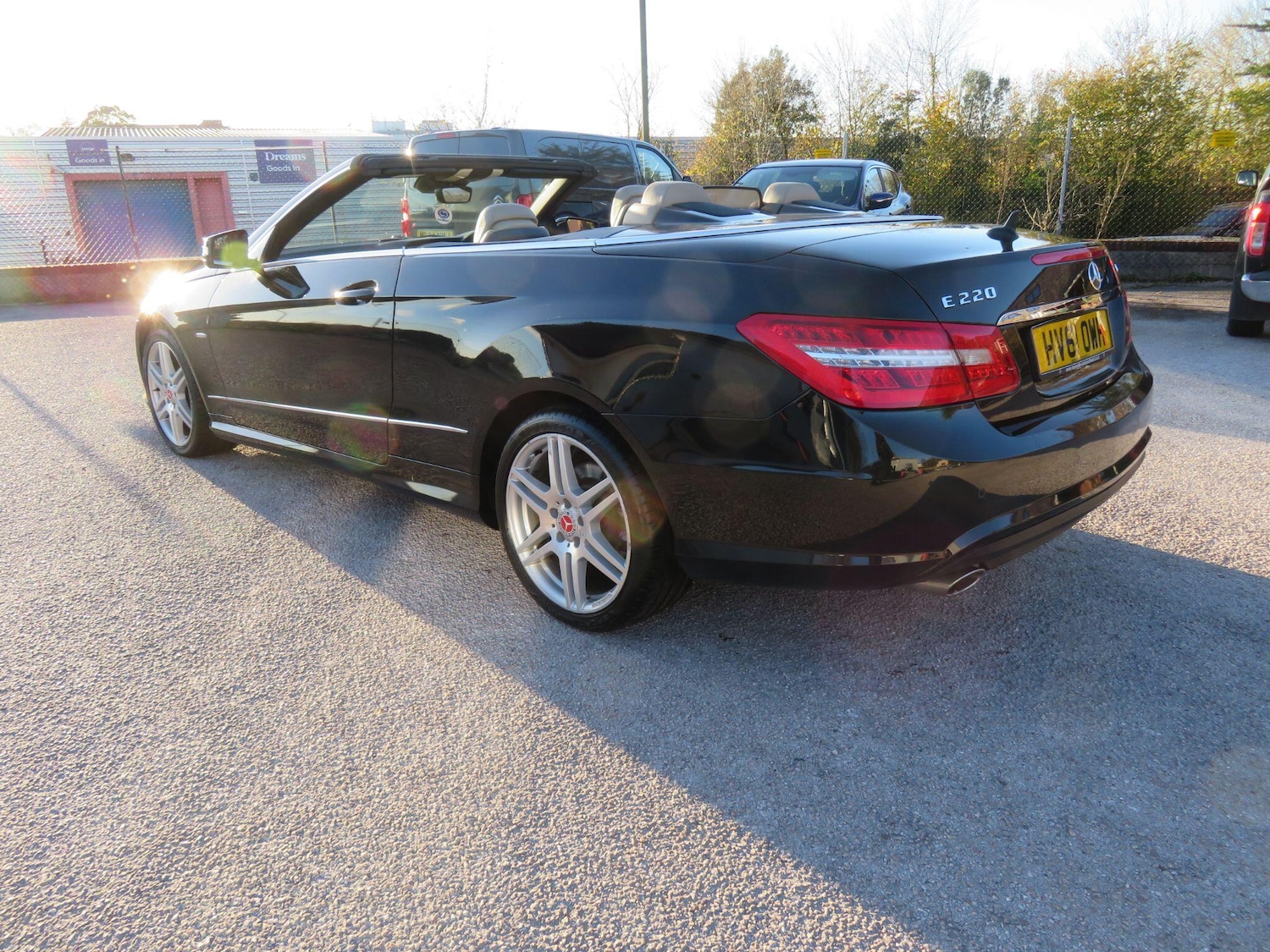 Used Mercedes-Benz E Class 2011 for sale - 76606953: Photo 6