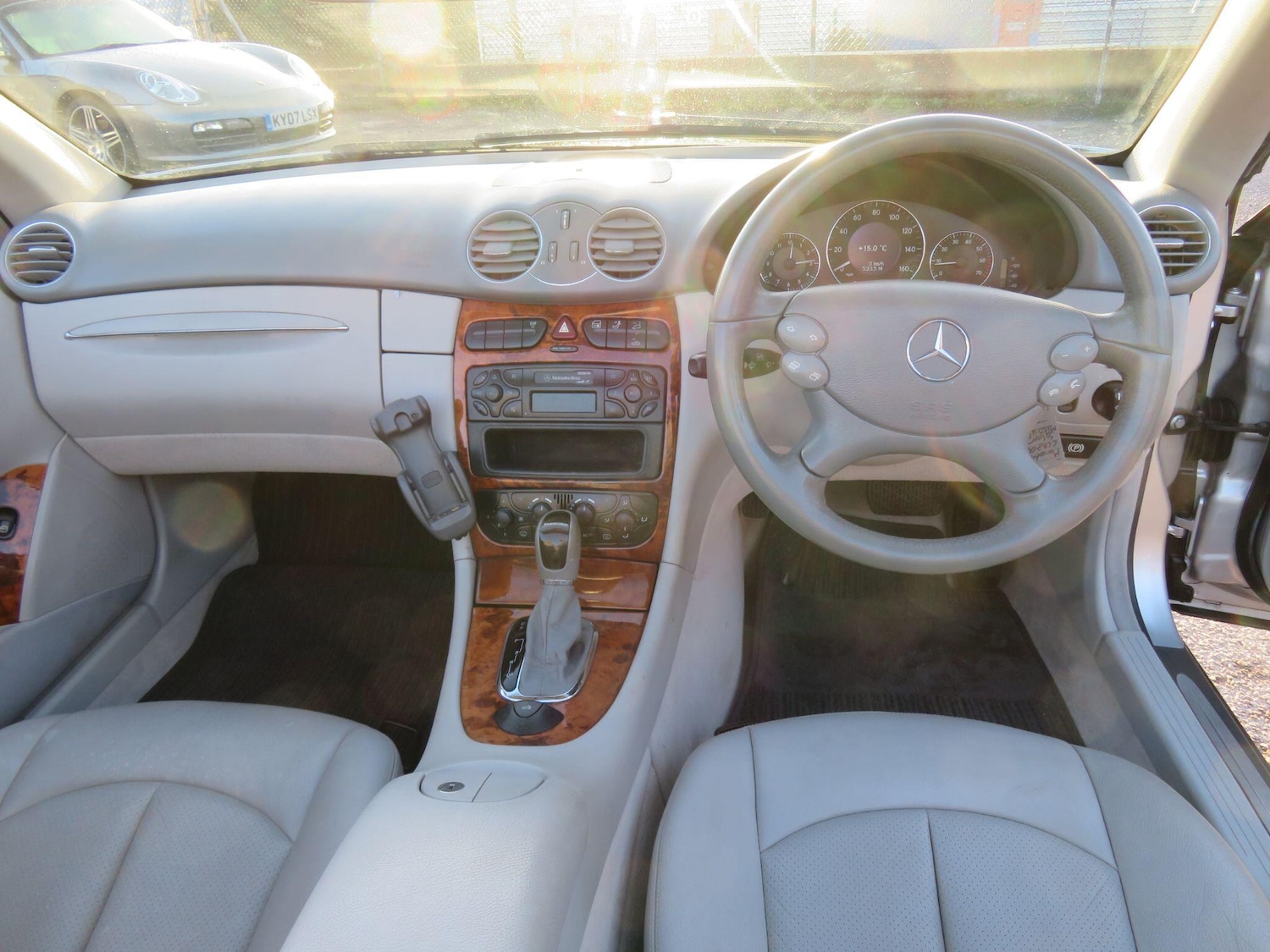 Used Mercedes-Benz CLK 2003 for sale - 76898810: Photo 10