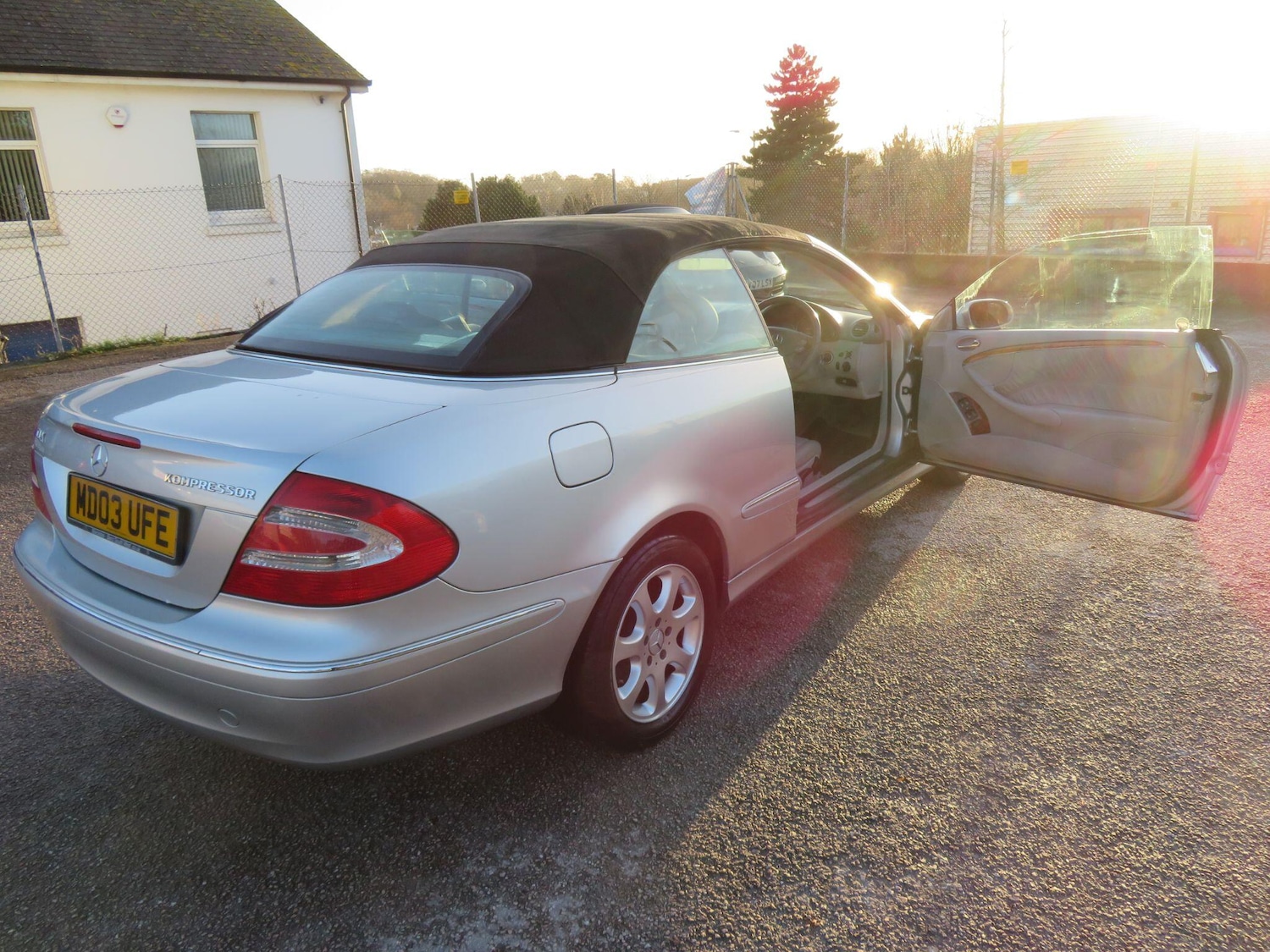 Used Mercedes-Benz CLK 2003 for sale - 76898810: Photo 15