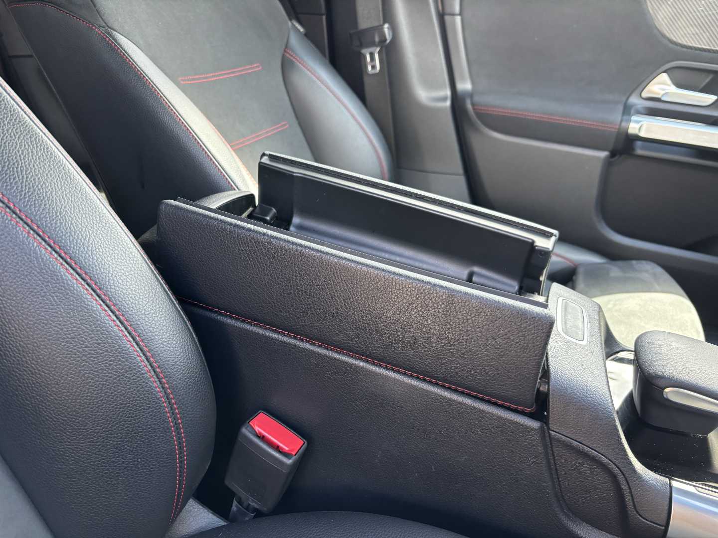 Used Mercedes-Benz GLB 2020 for sale - 76488184: Photo 31