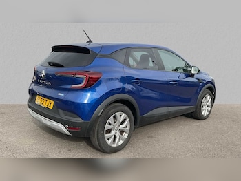 Used Renault Captur 2022 for sale - 75812877: Photo