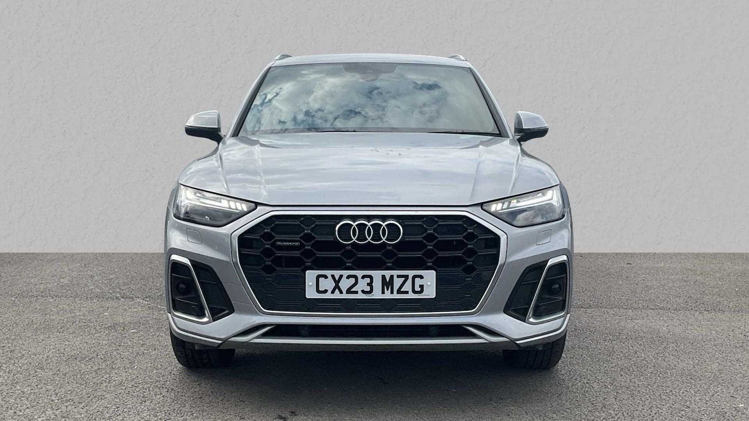 Used Audi Q5 2023 for sale - 76553228: Photo 2