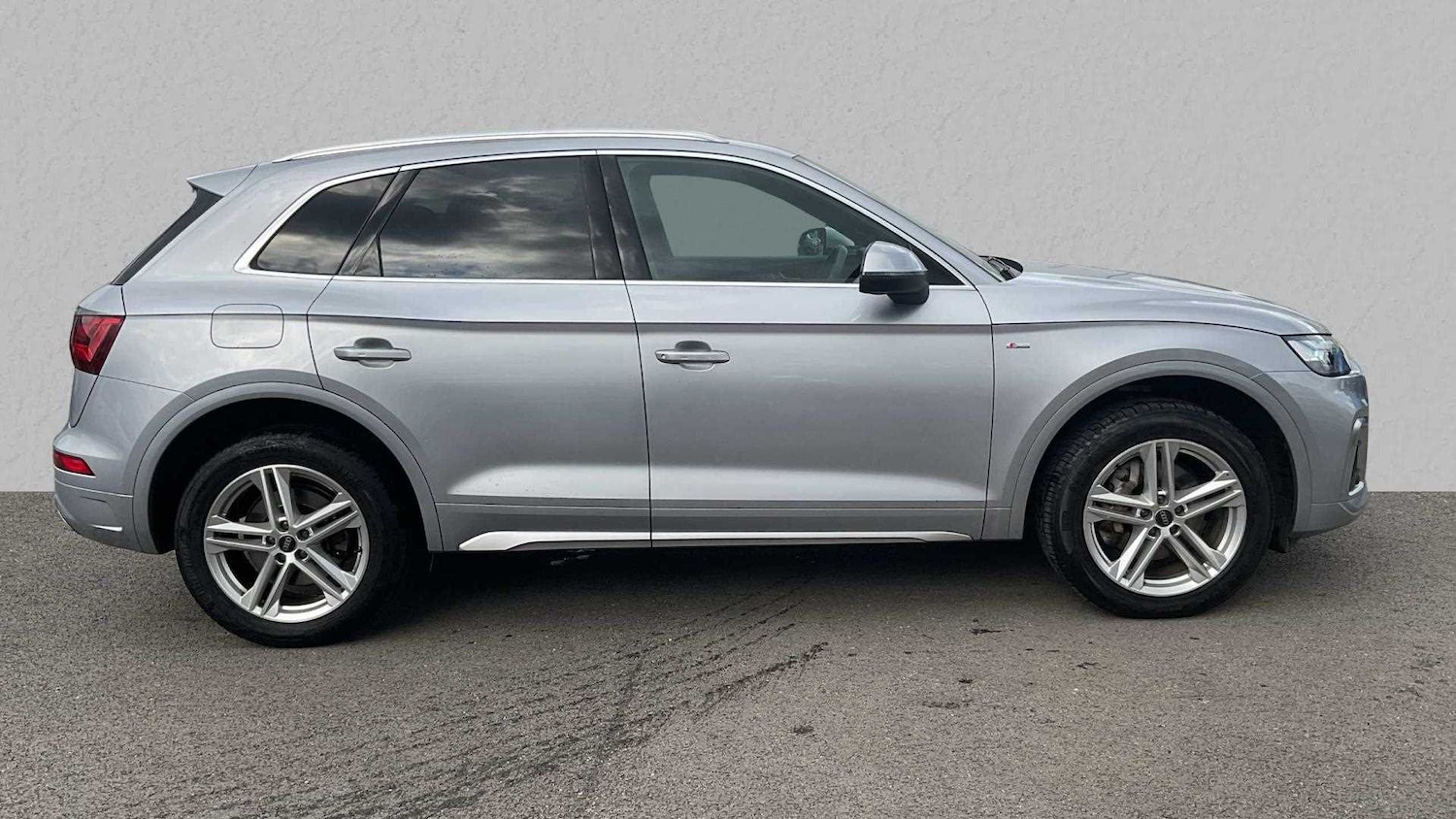 Used Audi Q5 2023 for sale - 76553228: Photo 3