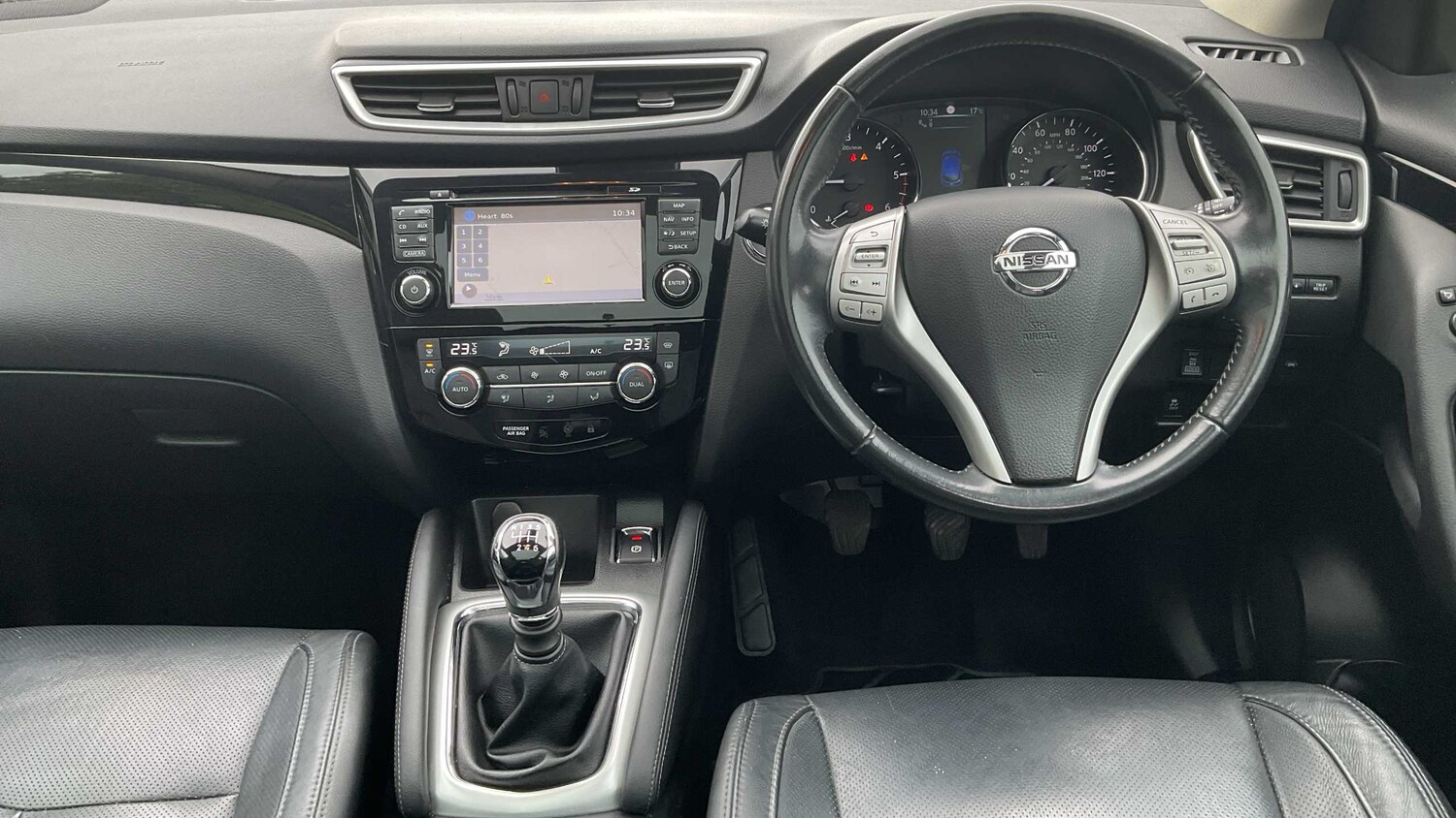 Used Nissan Qashqai 2017 for sale - 75812882: Photo 18