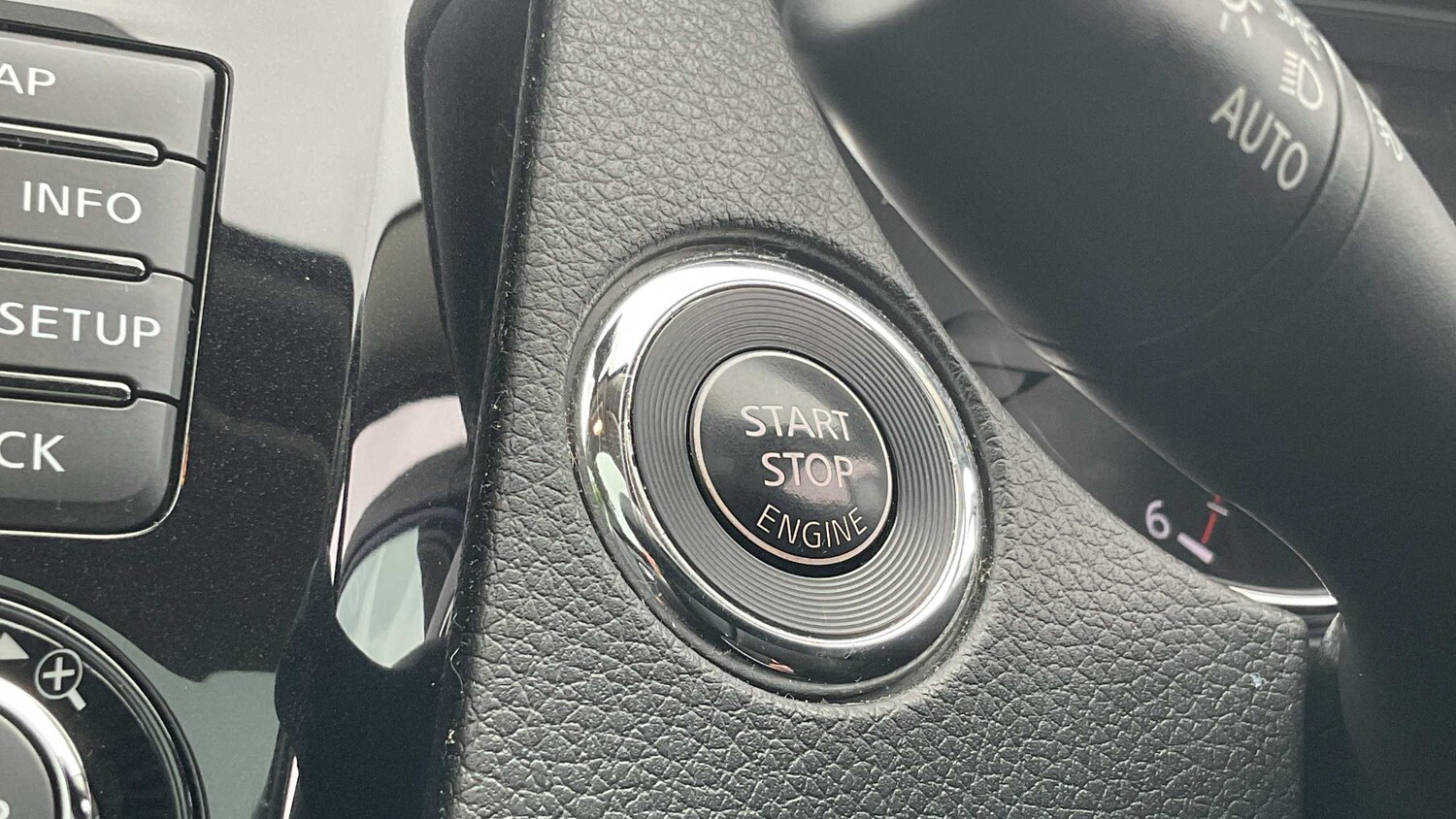 Used Nissan Qashqai 2017 for sale - 75812882: Photo 22