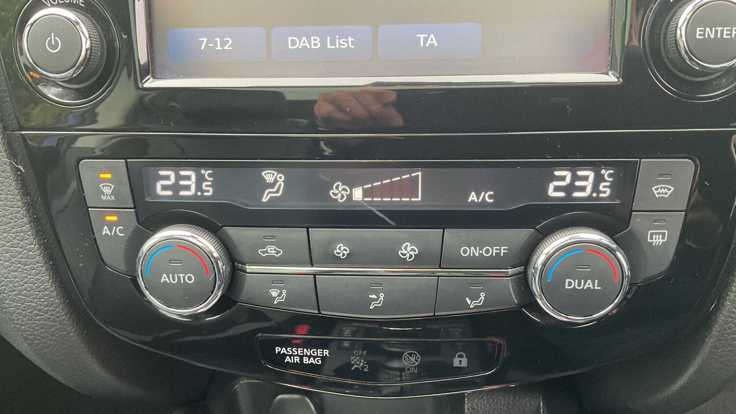 Used Nissan Qashqai 2017 for sale - 75812882: Photo 23