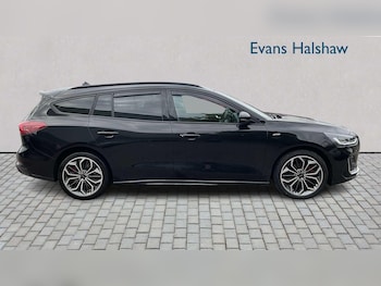 Used Ford Focus 2022 for sale - 76310749: Photo