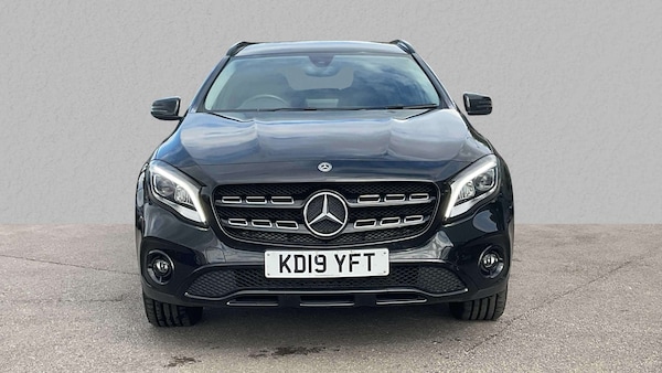 Used Mercedes-Benz GLA 2019 for sale - 76176901: Photo 2