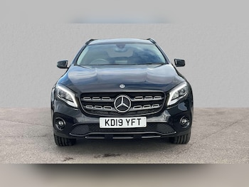 Used Mercedes-Benz GLA 2019 for sale - 76176901: Photo 2