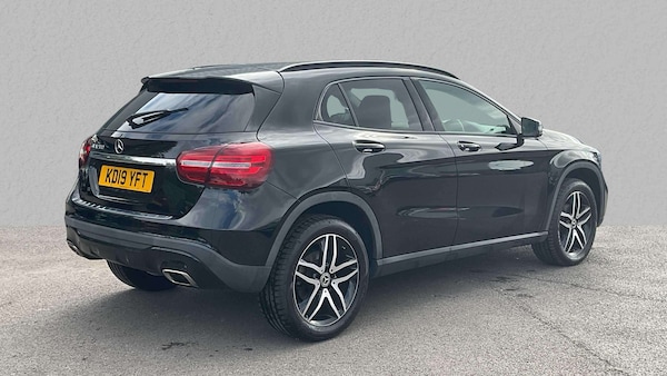 Used Mercedes-Benz GLA 2019 for sale - 76176901: Photo 4