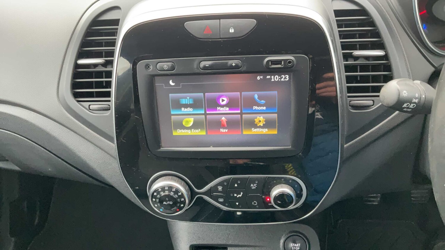 Used Renault Captur for sale - 77257497: Photo 11