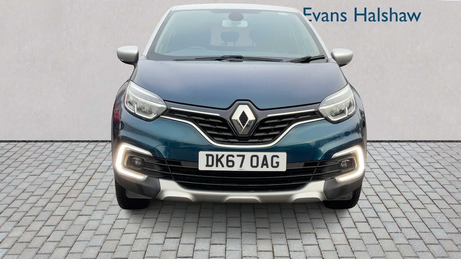 Used Renault Captur for sale - 77257497: Photo 4