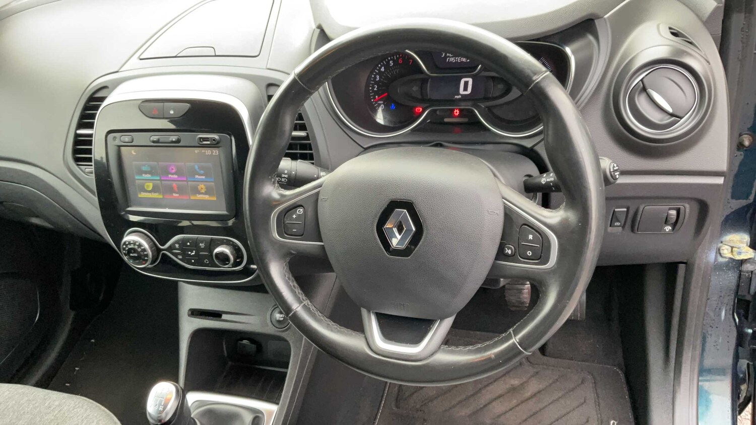 Used Renault Captur for sale - 77257497: Photo 9