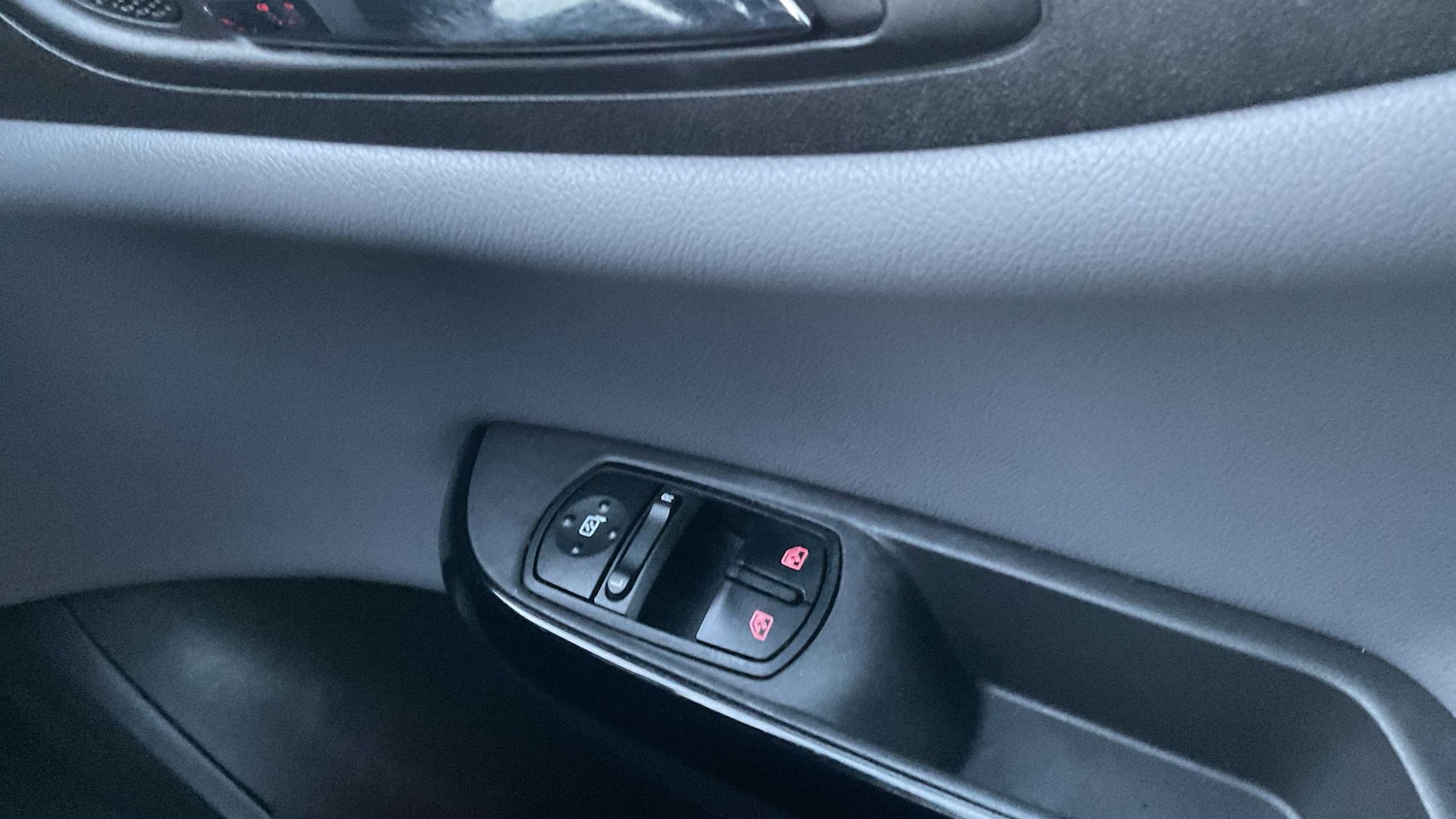 Used Vauxhall Corsa 2015 for sale - 76916187: Photo 17