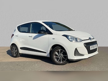 Used Hyundai i10 2018 for sale - 76125886: Photo