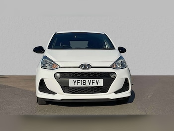 Used Hyundai i10 2018 for sale - 76125886: Photo