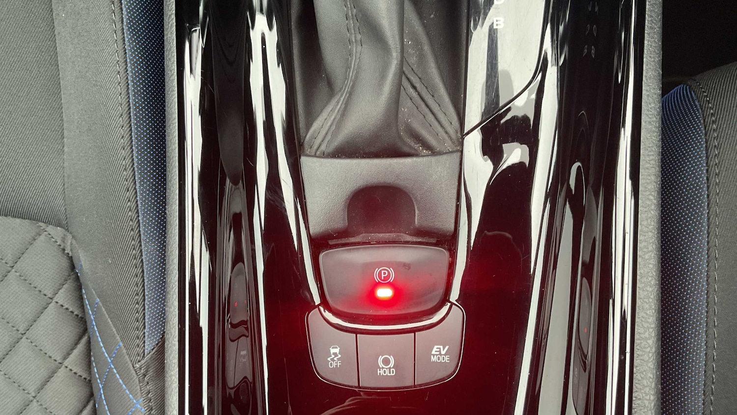 Used Toyota C-HR 2020 for sale - 76774332: Photo 16