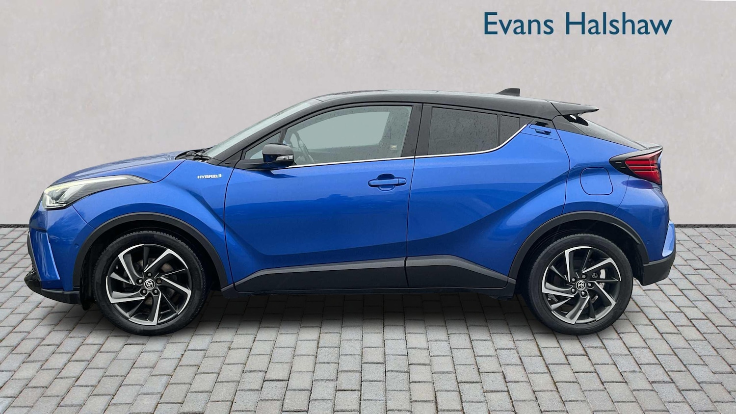 Used Toyota C-HR 2020 for sale - 76774332: Photo 4