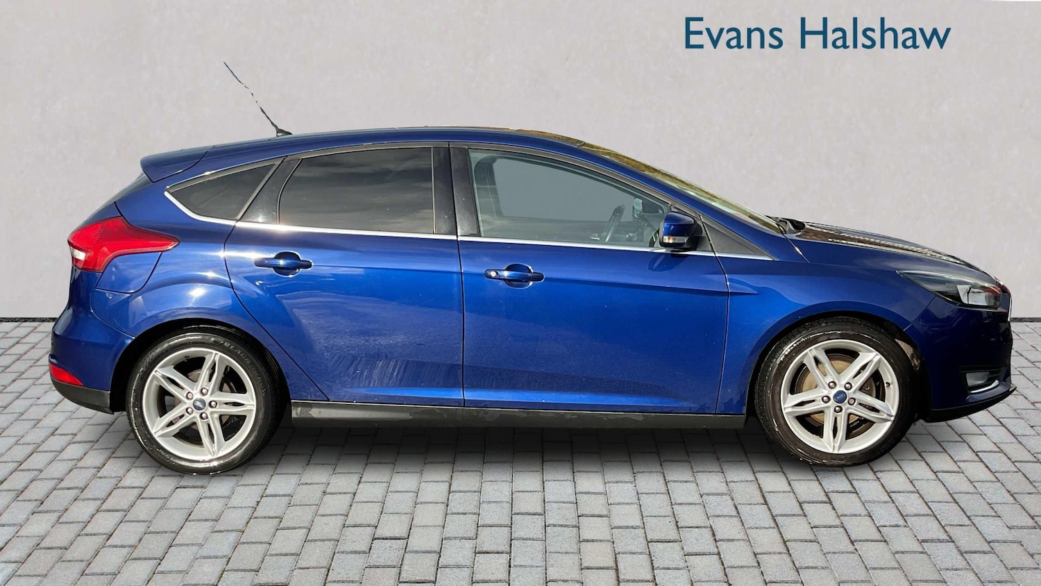 Used Ford Focus 2015 for sale - 76460155: Photo 3
