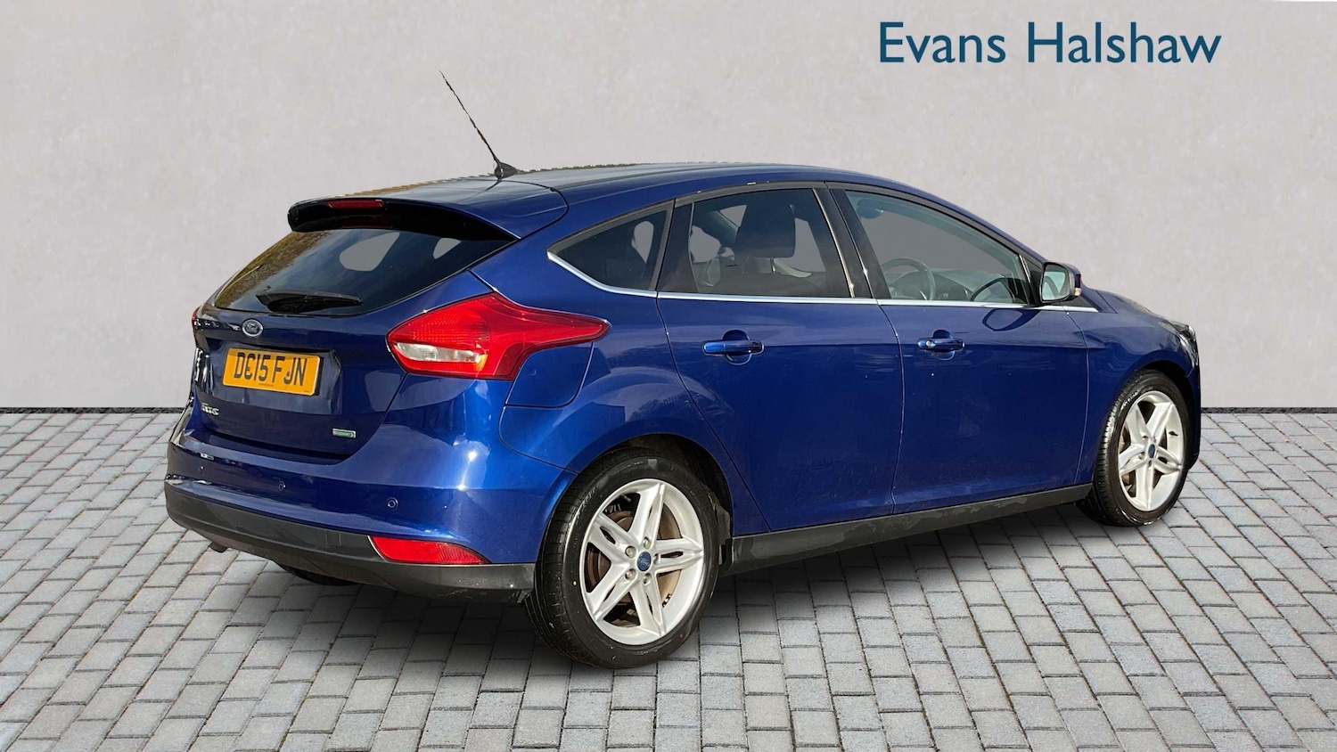 Used Ford Focus 2015 for sale - 76460155: Photo 4