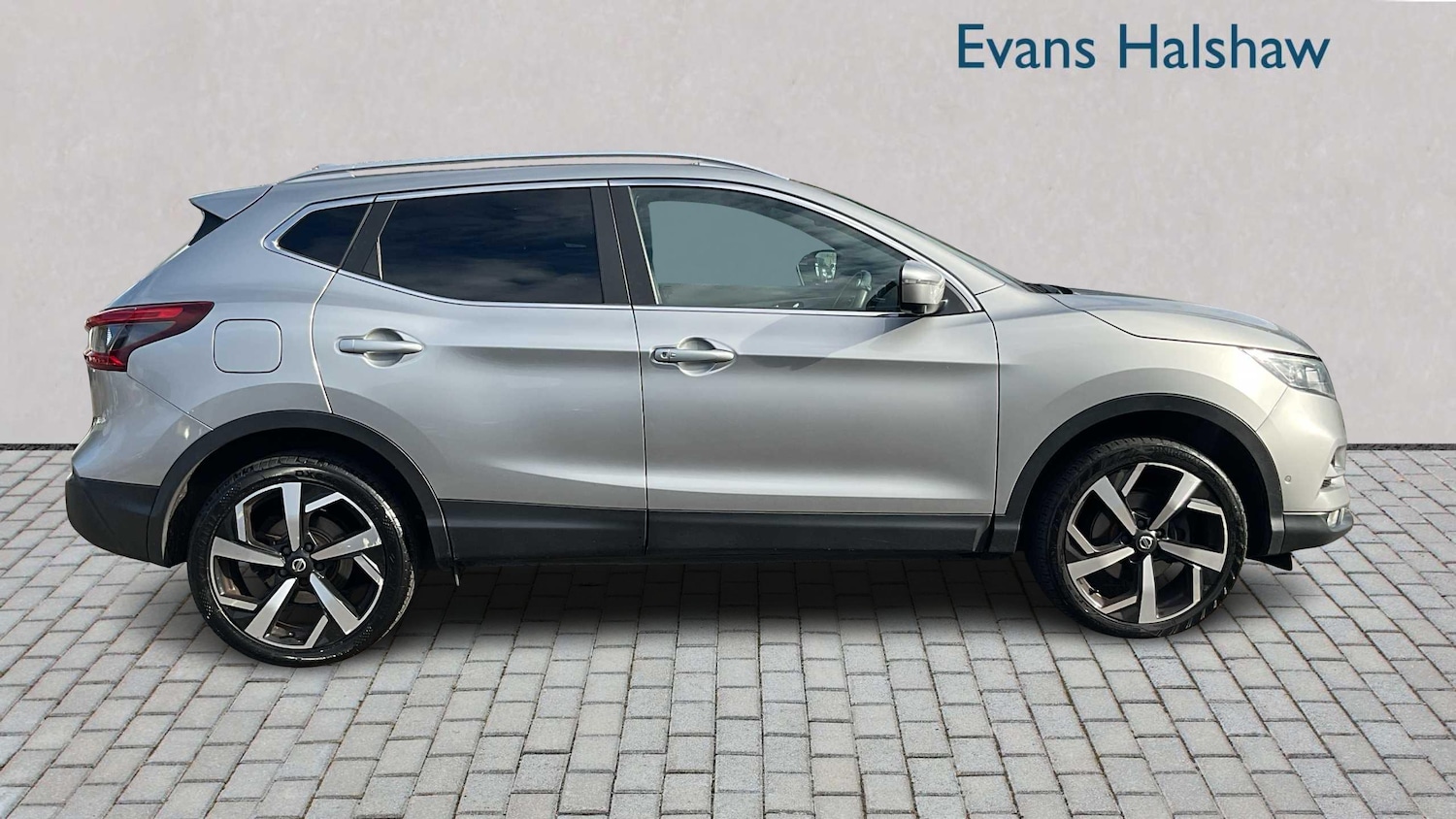 Used Nissan Qashqai 2018 for sale - 76390772: Photo 3