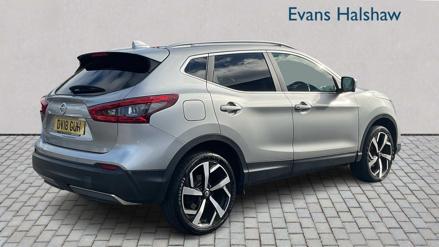 Used Nissan Qashqai 2018 for sale - 76390772: Photo 4