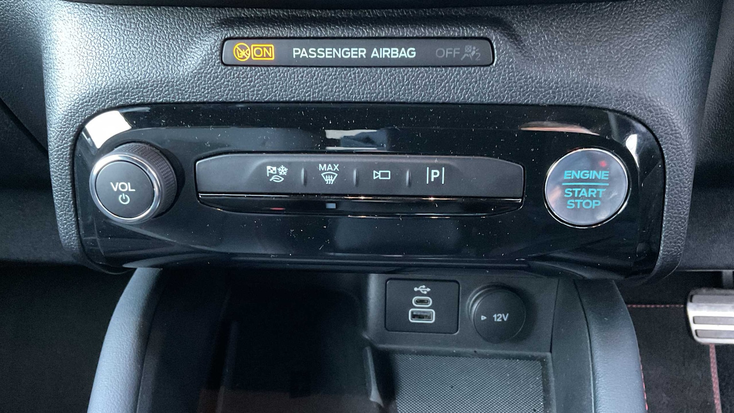 Used Ford Kuga 2025 for sale - 76636699: Photo 16