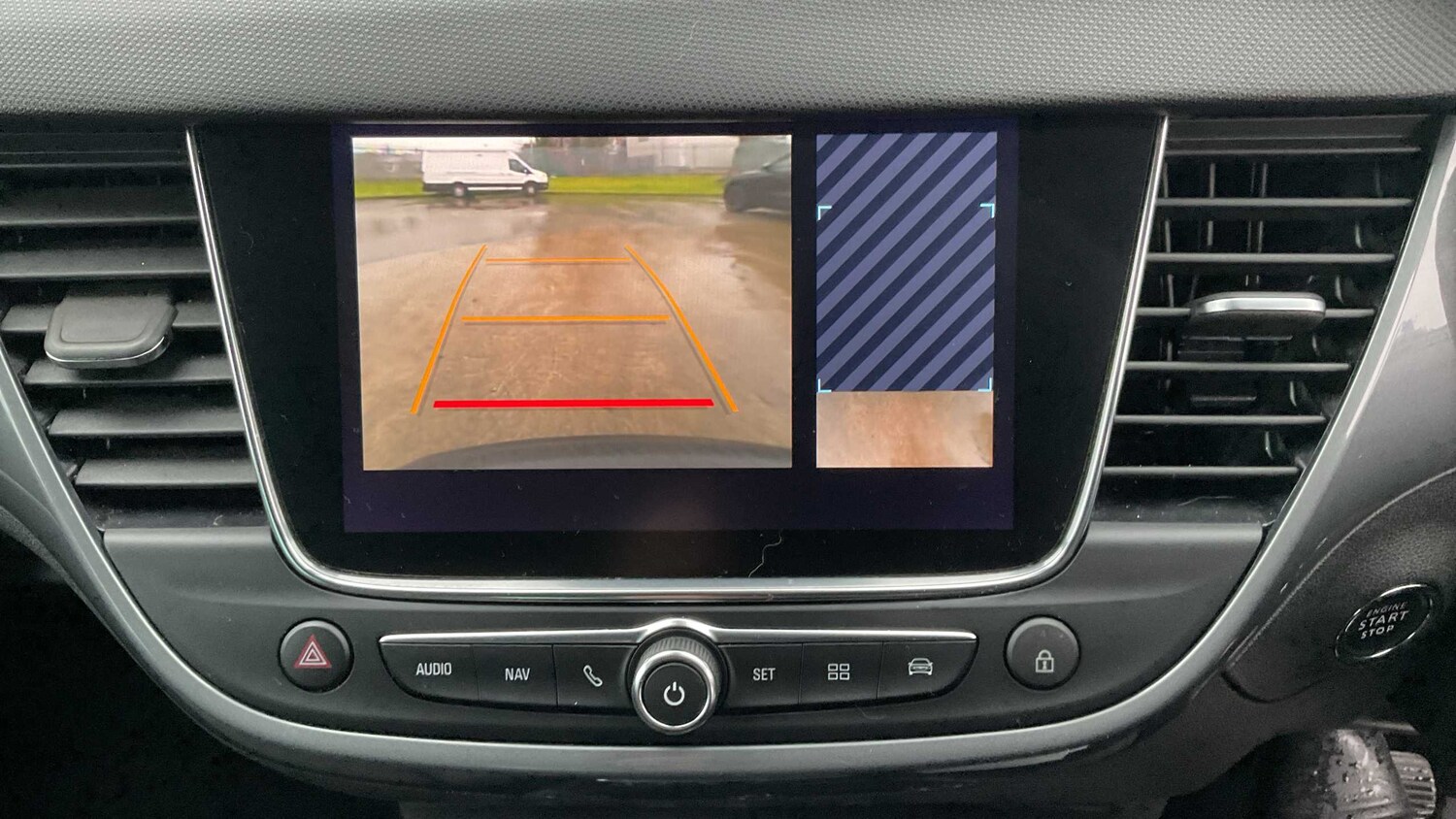 Used Vauxhall Crossland 2024 for sale - 76916164: Photo 12