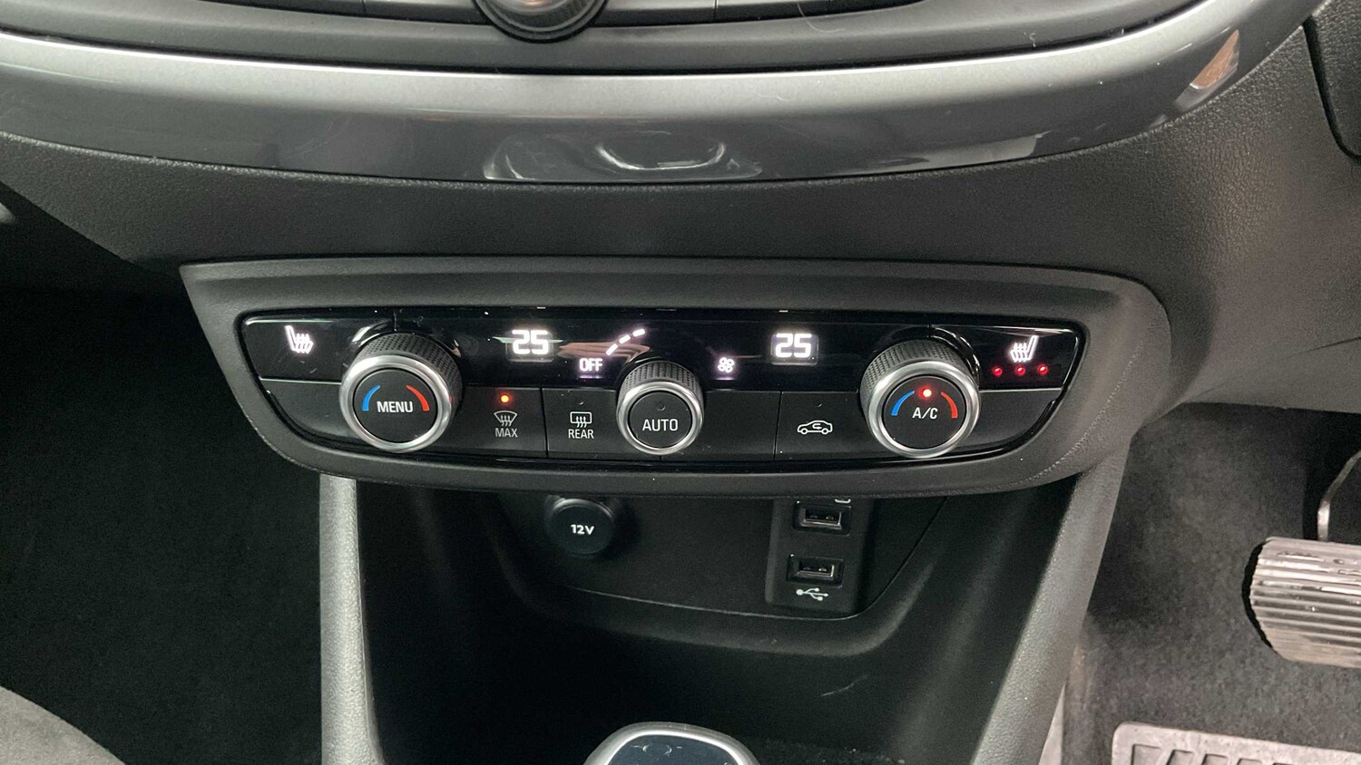 Used Vauxhall Crossland 2024 for sale - 76916164: Photo 13