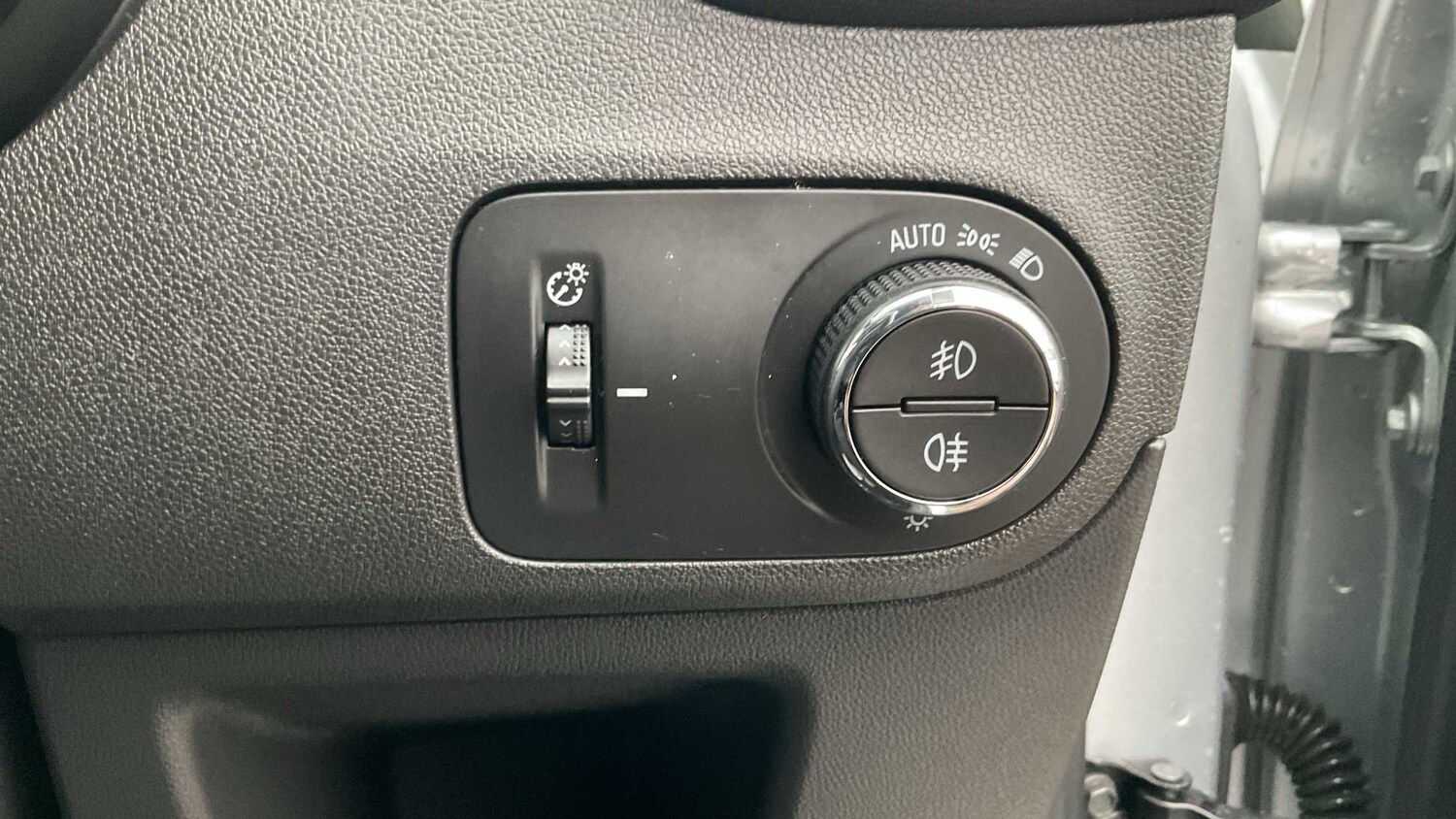 Used Vauxhall Crossland 2024 for sale - 76916164: Photo 16