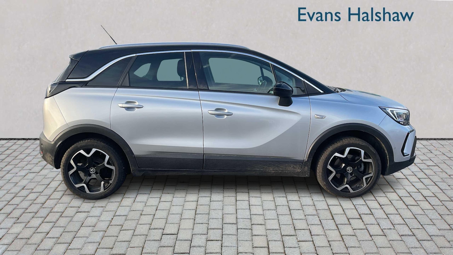 Used Vauxhall Crossland 2024 for sale - 76916164: Photo 3