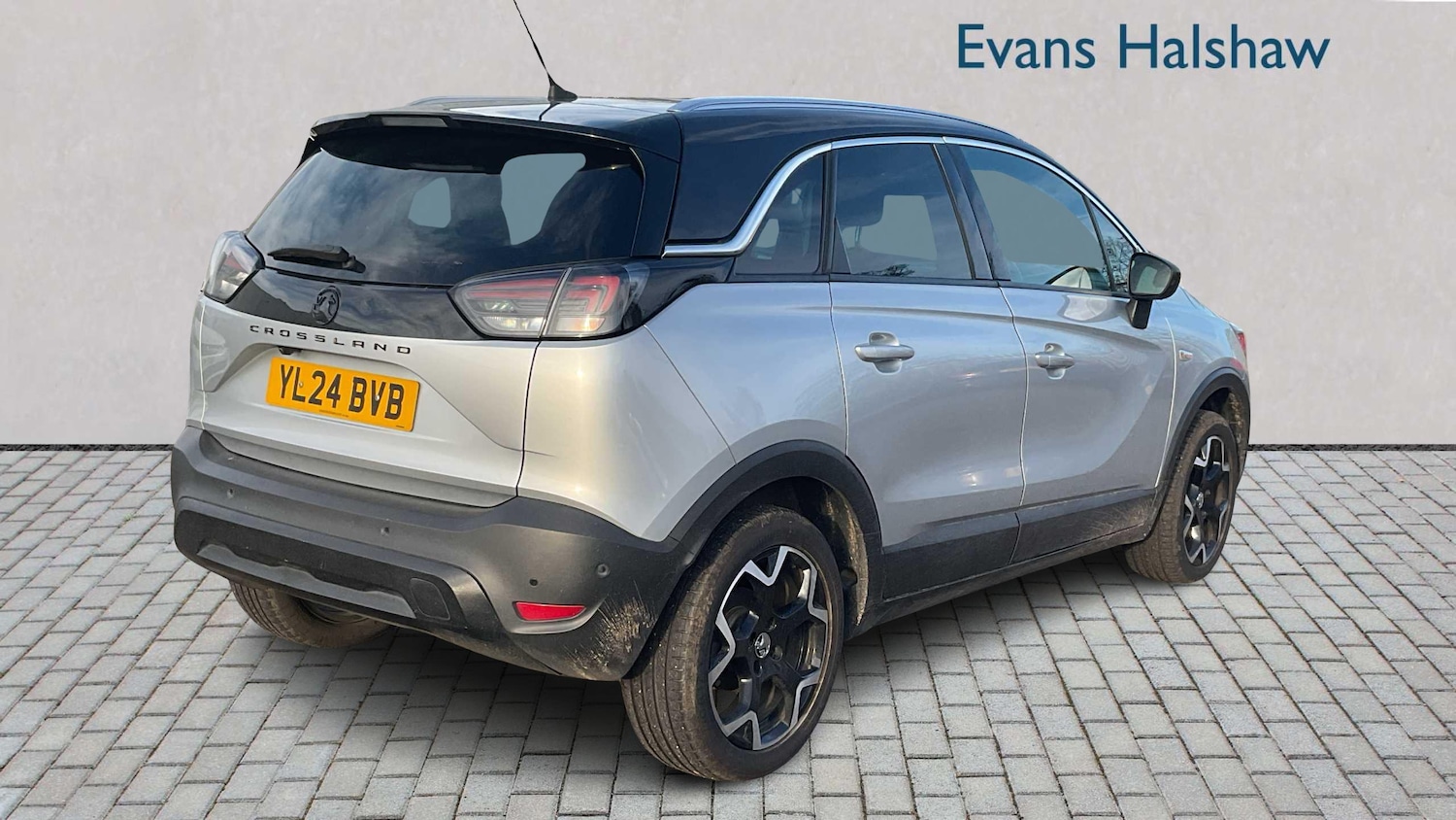 Used Vauxhall Crossland 2024 for sale - 76916164: Photo 4