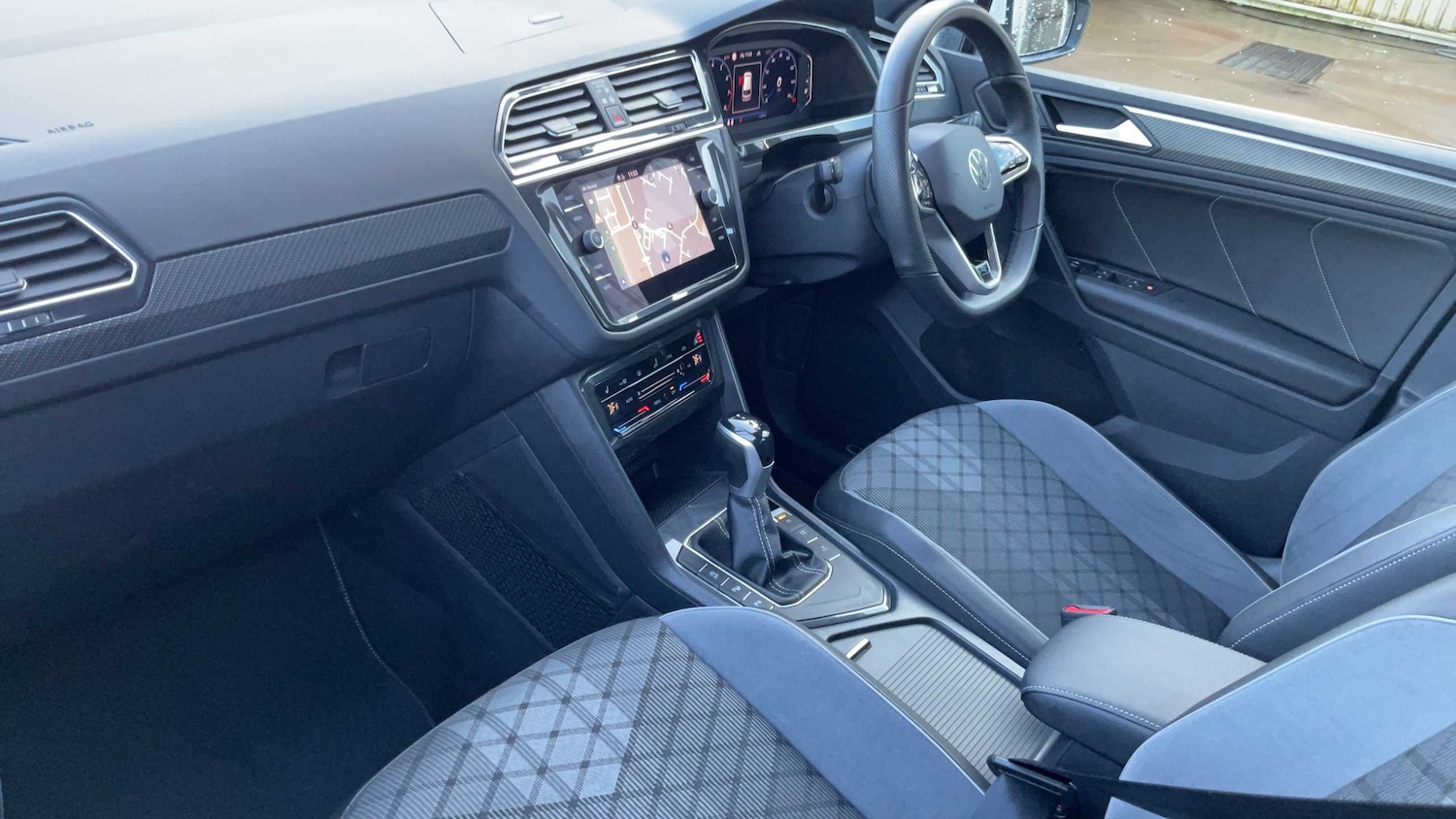 Used Volkswagen Tiguan 2023 for sale - 77219614: Photo 13